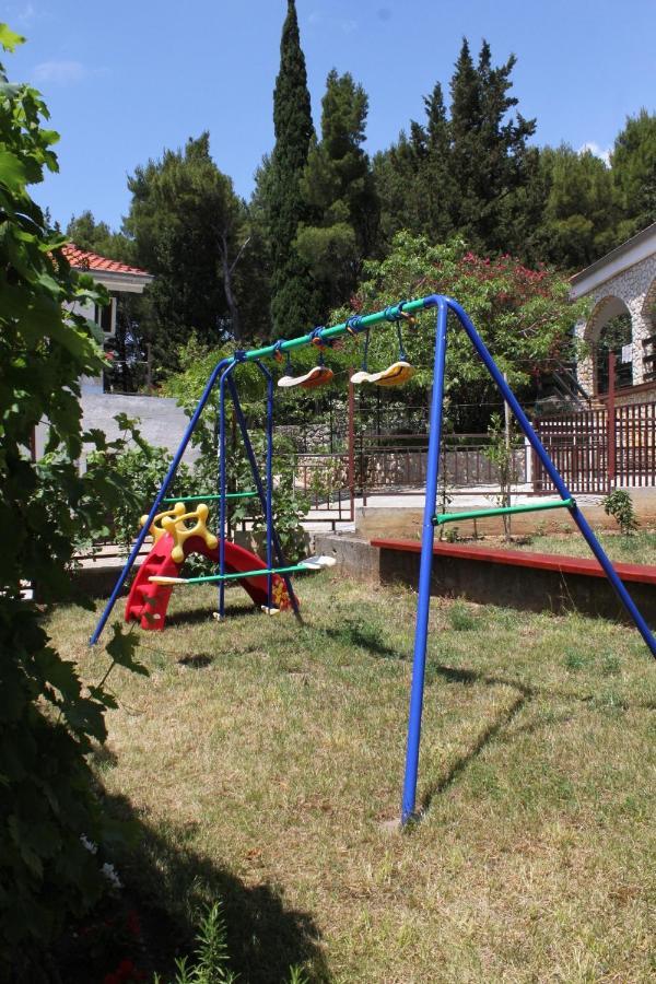 Apartments With A Parking Space Starigrad, Paklenica - 6431 ภายนอก รูปภาพ