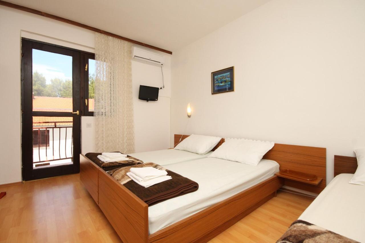 Apartments With A Parking Space Starigrad, Paklenica - 6431 ภายนอก รูปภาพ